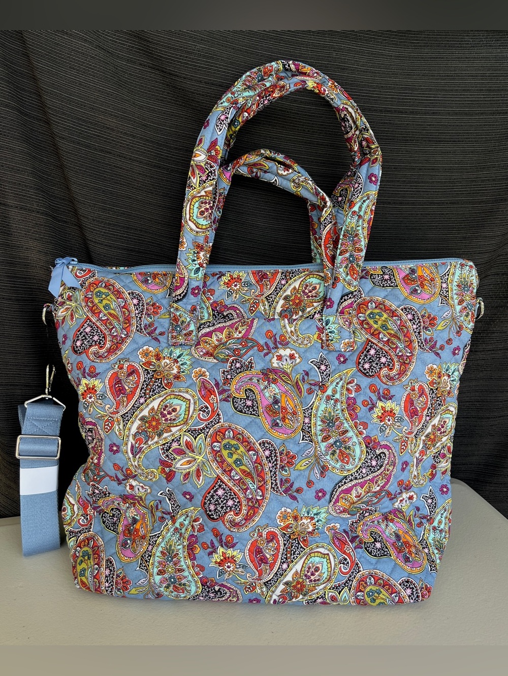 Vera Bradley Slouchy Tote Provence Paisley gray-blue orange red quilted tote
